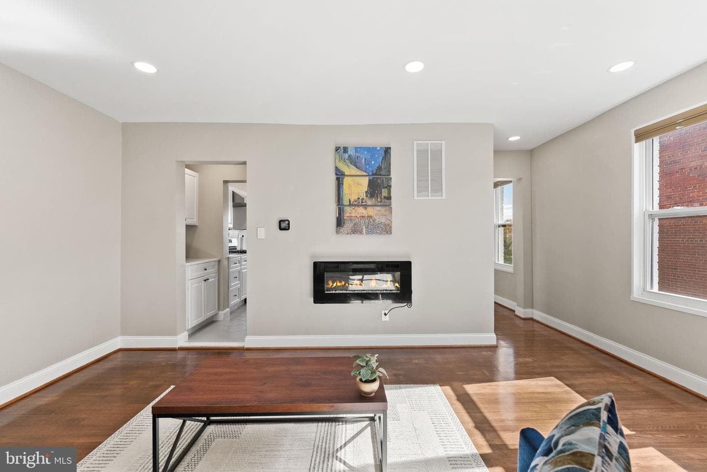 4717 7th Street NE photo 5
