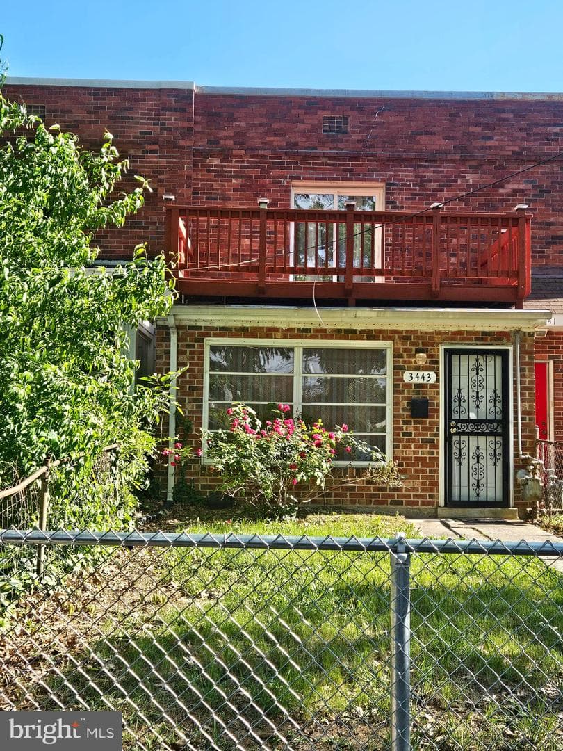 3443 Clay Street NE, Washington