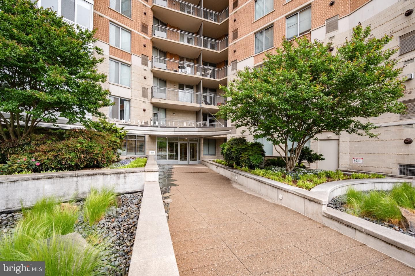 555 Massachusetts Avenue NW #506 photo 33