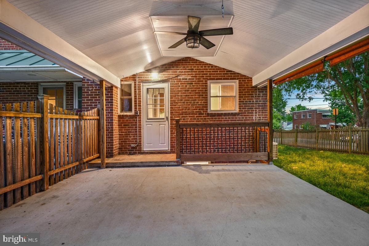 6532 North Capitol Street NW photo 14