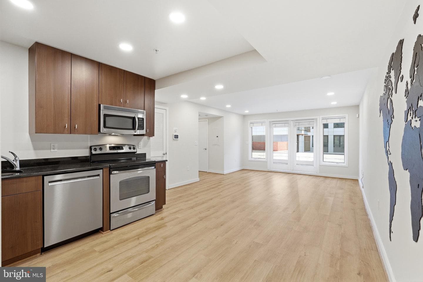 1423 Newton Street NW #104 photo 12