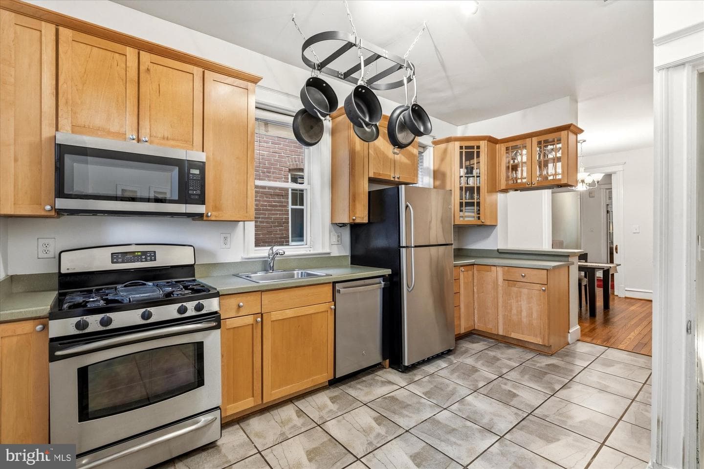 1032 Kenyon Street NW photo 11