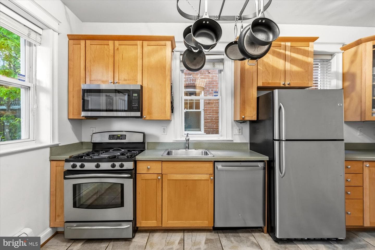1032 Kenyon Street NW photo 13