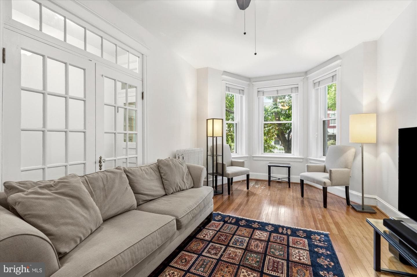 1032 Kenyon Street NW photo 5