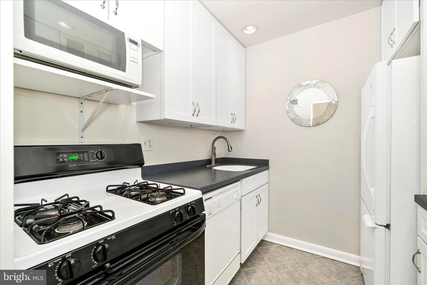2400 NW 41st Street NW #403 photo 13