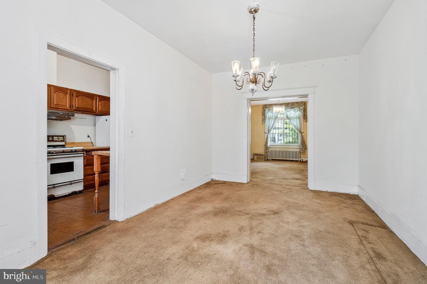 634 Irving Street NW photo 11