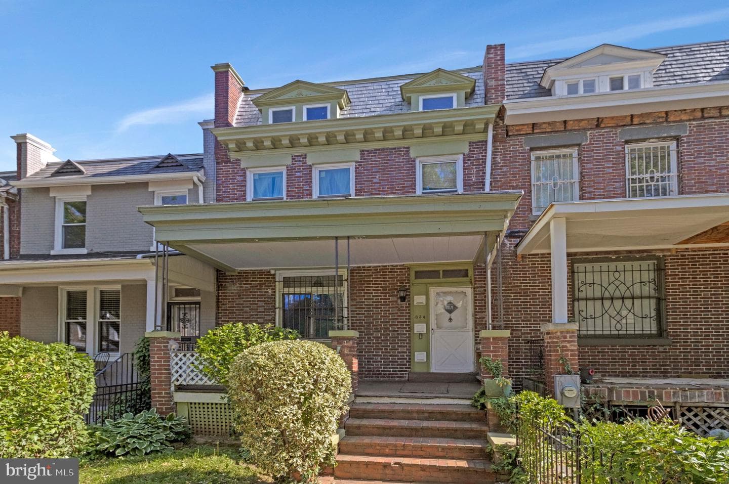 634 Irving Street NW photo 3