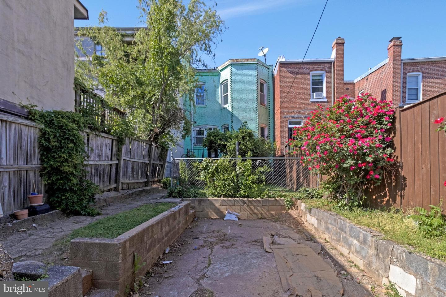 634 Irving Street NW photo 41