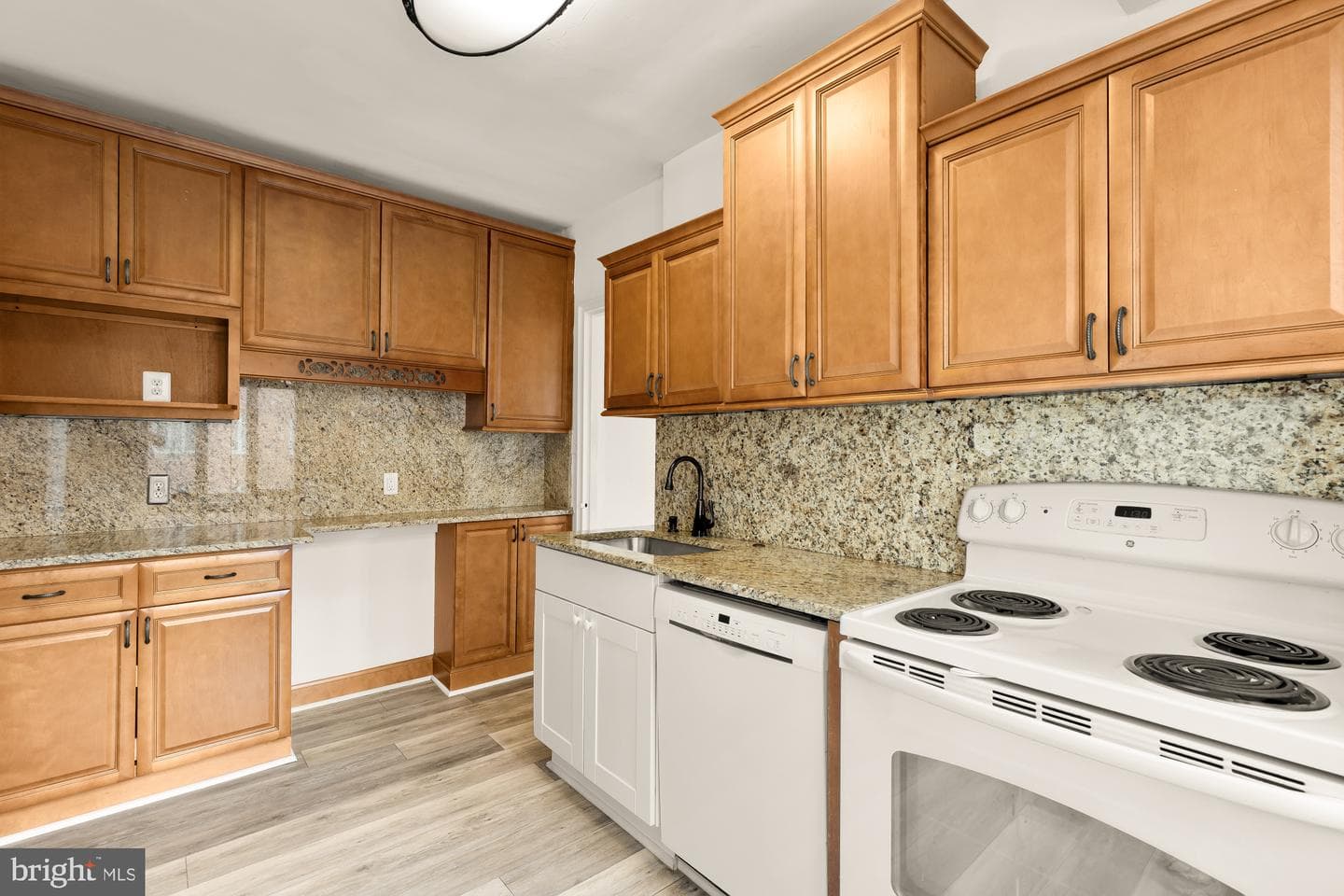 4301 Massachusetts Avenue NW #6008 photo 9