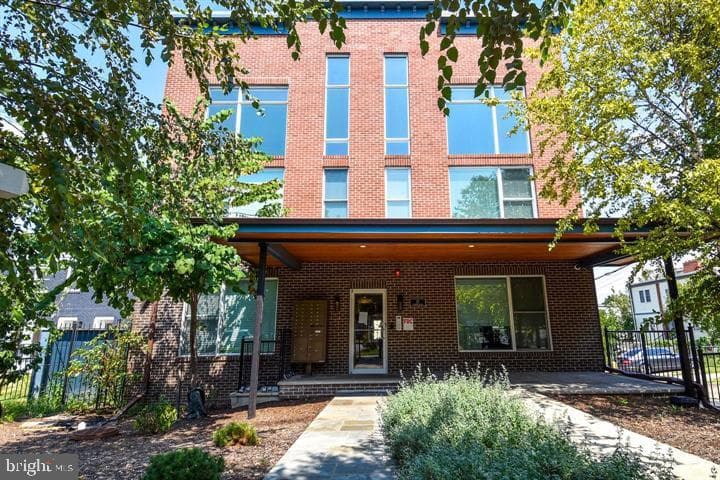 37 Missouri Avenue NW #2 photo 18