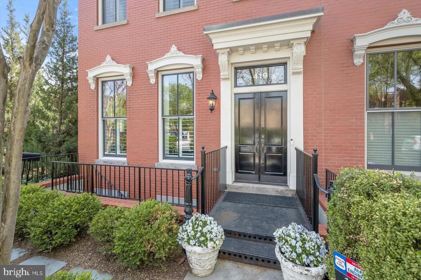 419 G Street SE