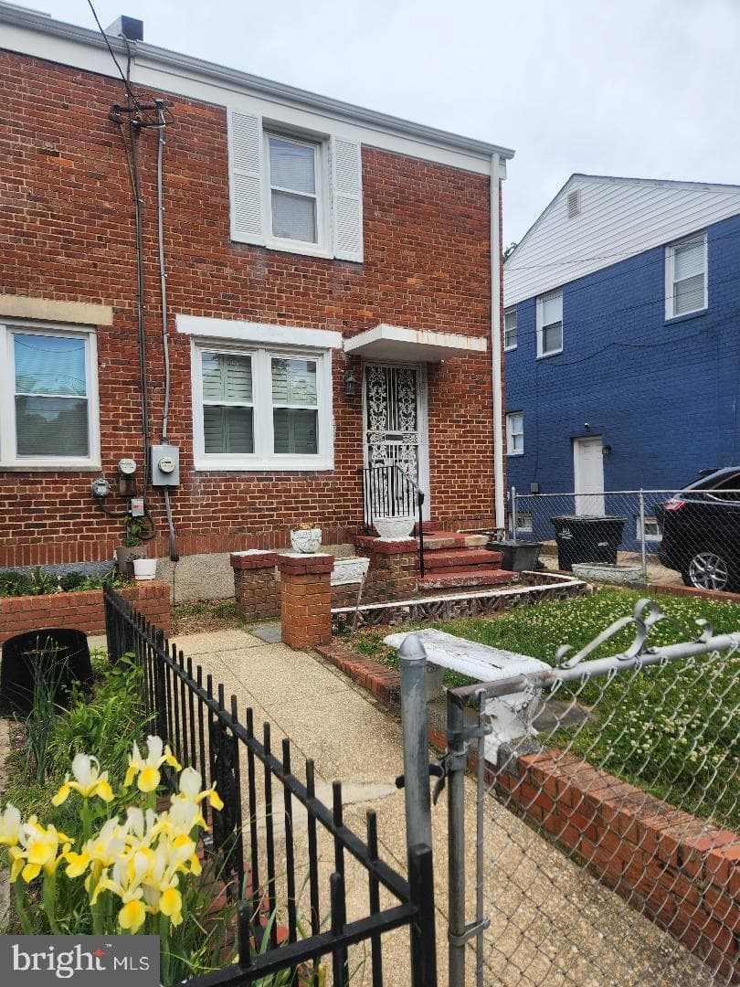 5514 C Street SE, Washington