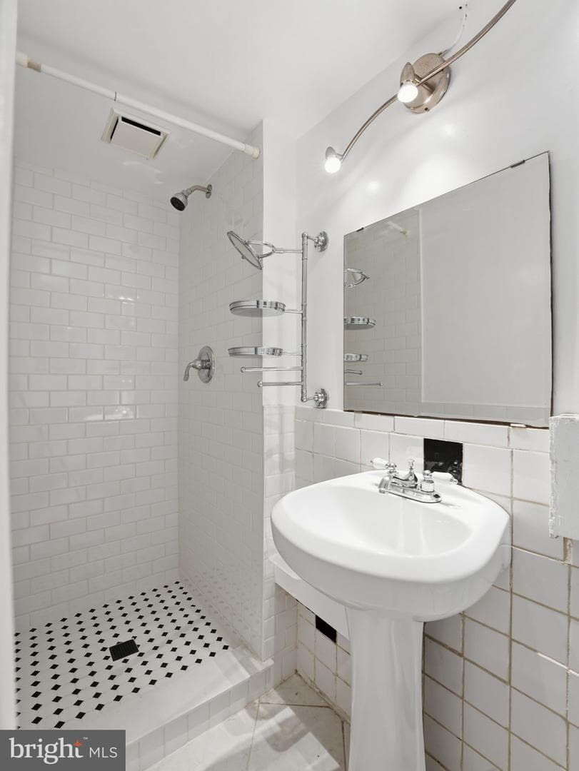 1922 Park Road NW photo 37