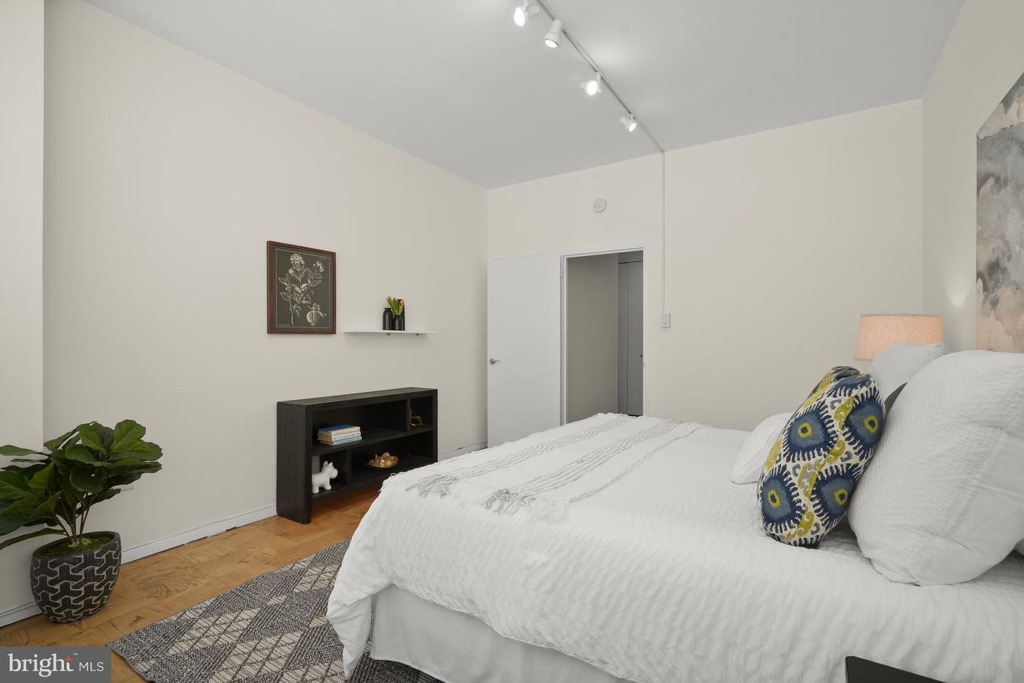 4101 Cathedral Avenue NW #504 photo 19