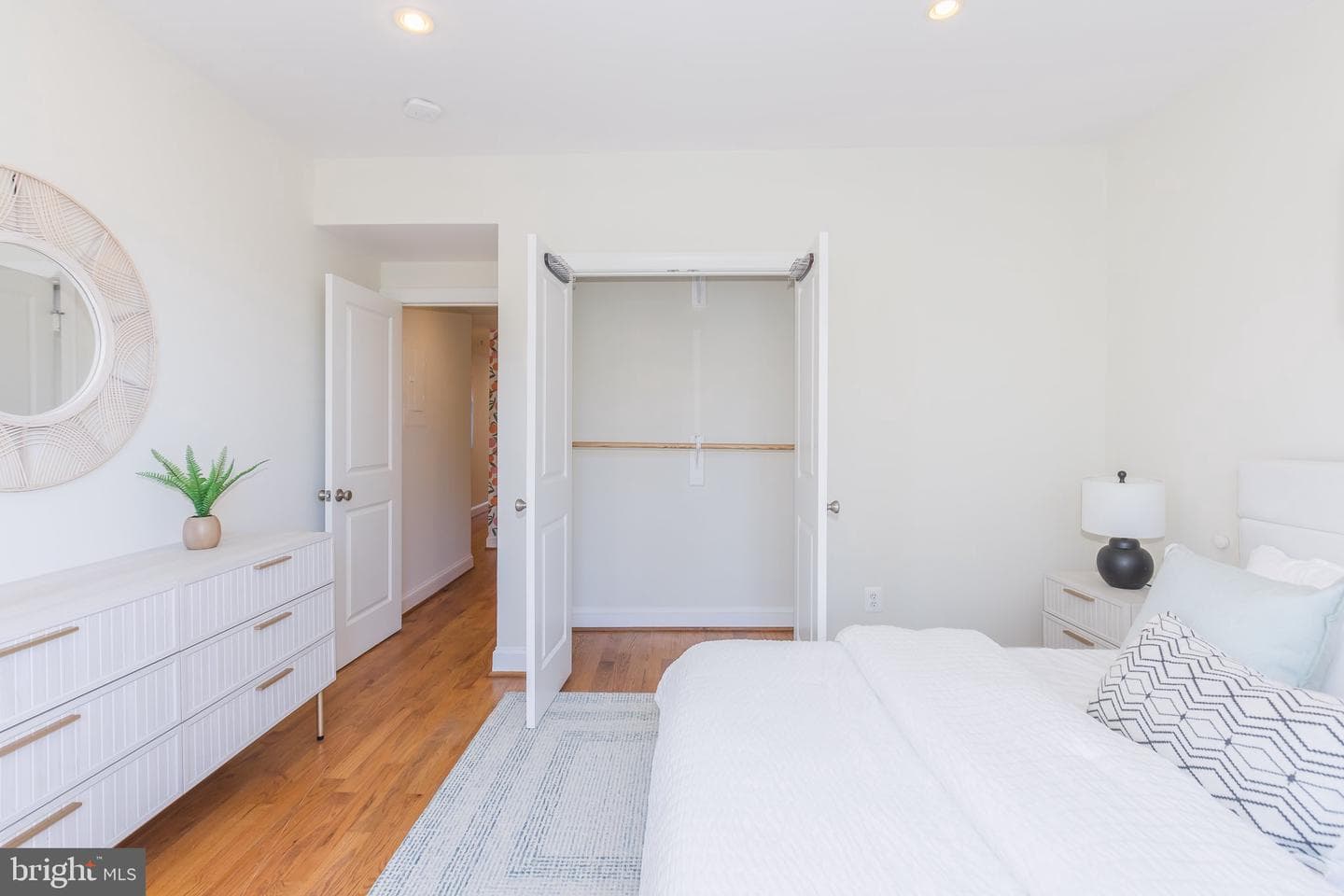 1116 C Street NE #202 photo 18