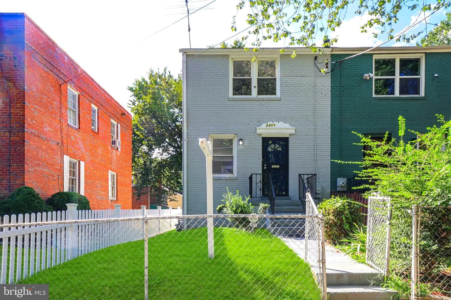 2411 Savannah Street SE, Washington