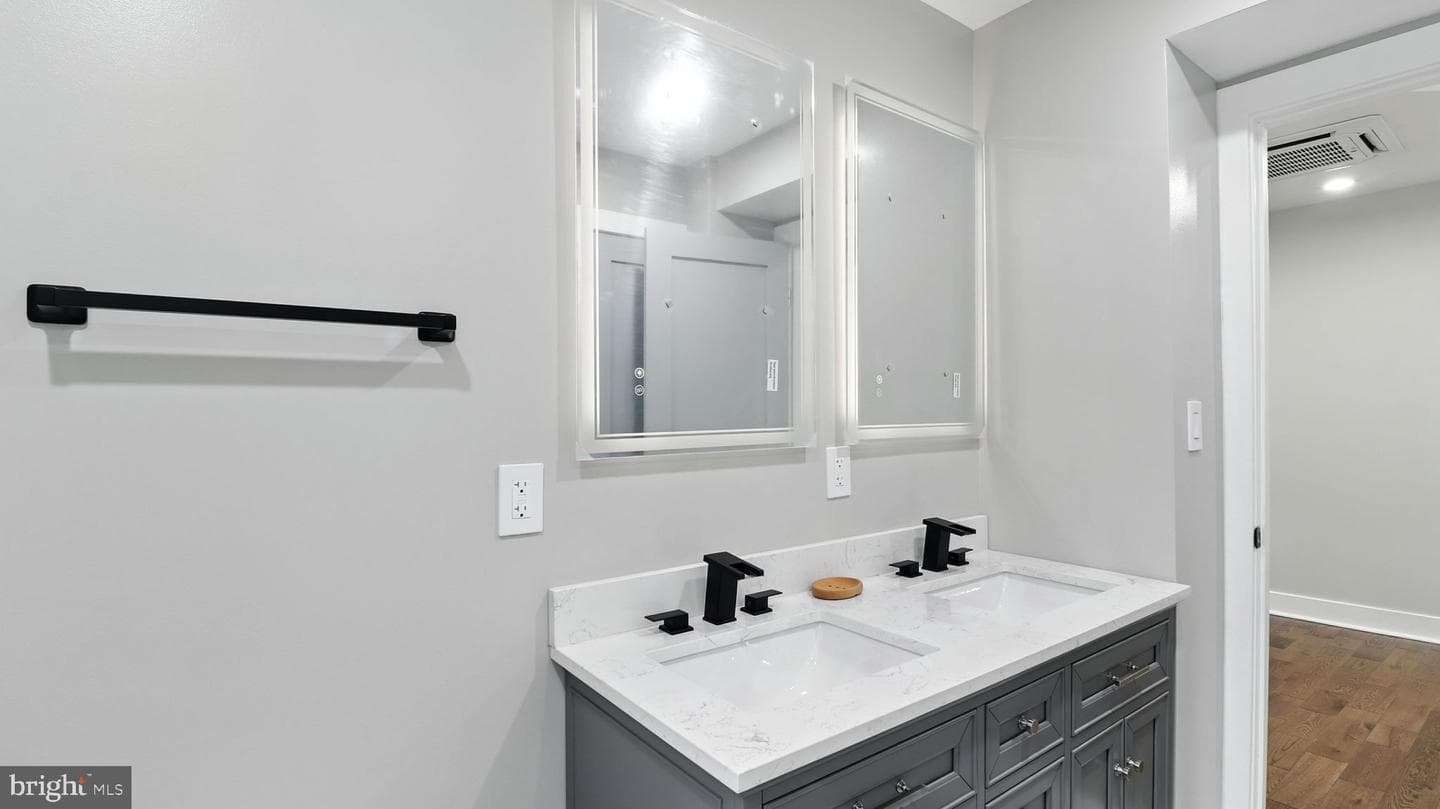 2256 High Street SE #2 photo 25