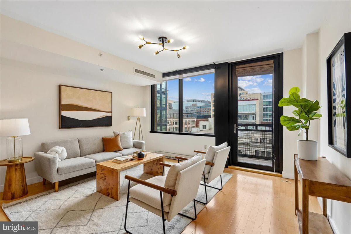 912 F Street NW #709, Washington