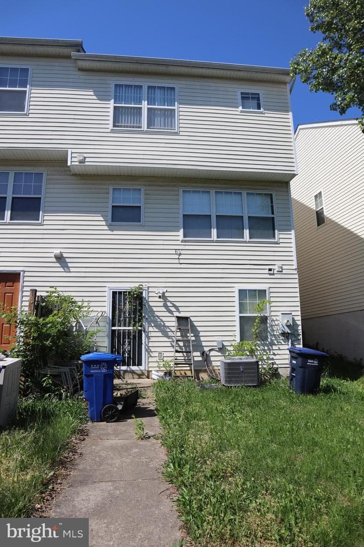4014 Blakney Lane SE photo 3