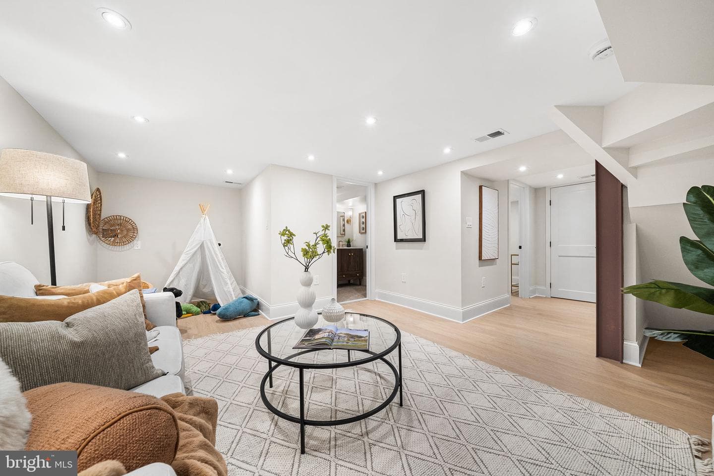3822 Van Ness Street NW photo 54