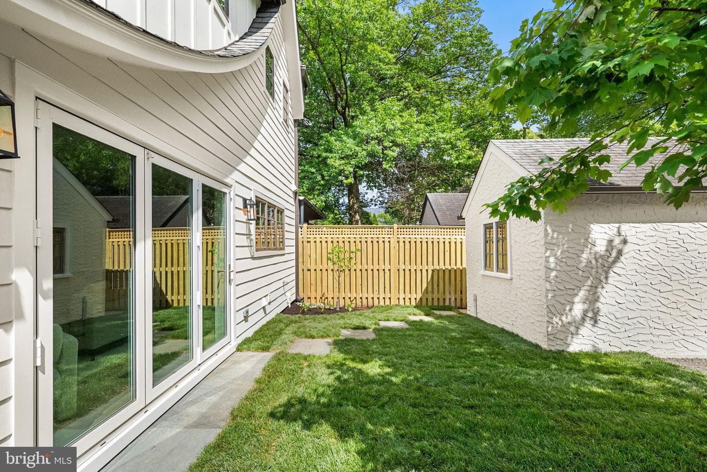3822 Van Ness Street NW photo 6