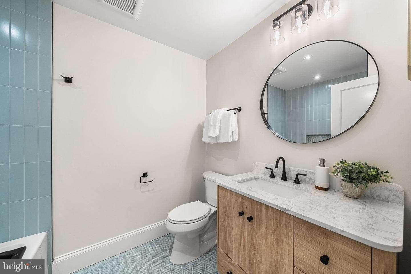 3822 Van Ness Street NW photo 75