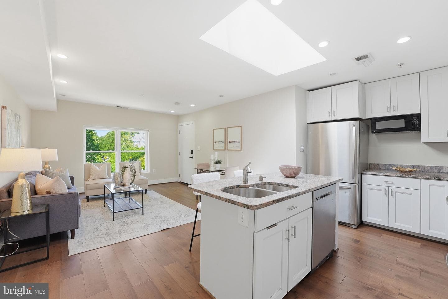 1917 2nd Street NE #301 photo 5