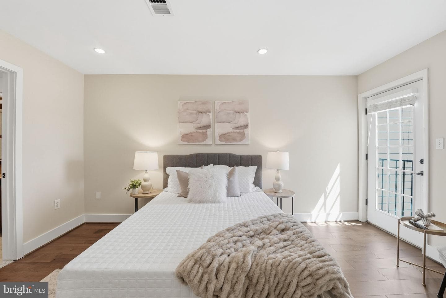 1917 2nd Street NE #301 photo 9