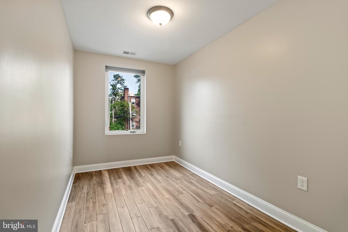 4217 3rd Street NW photo 16