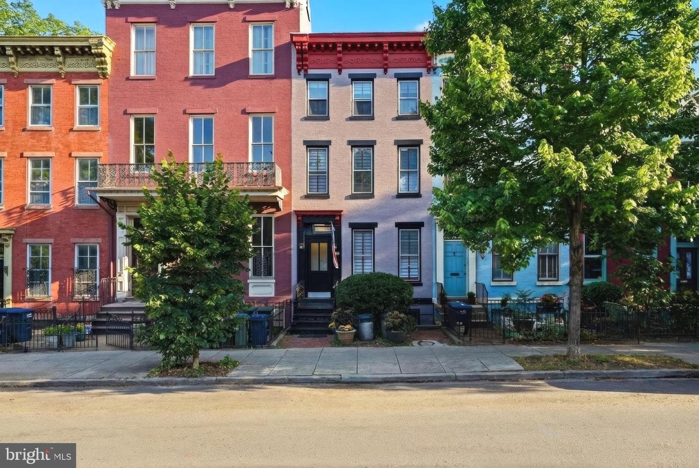 313 C Street SE photo 47