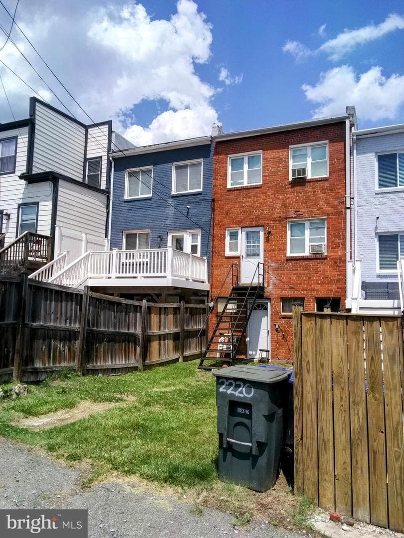 2222 16th Street NE photo 4