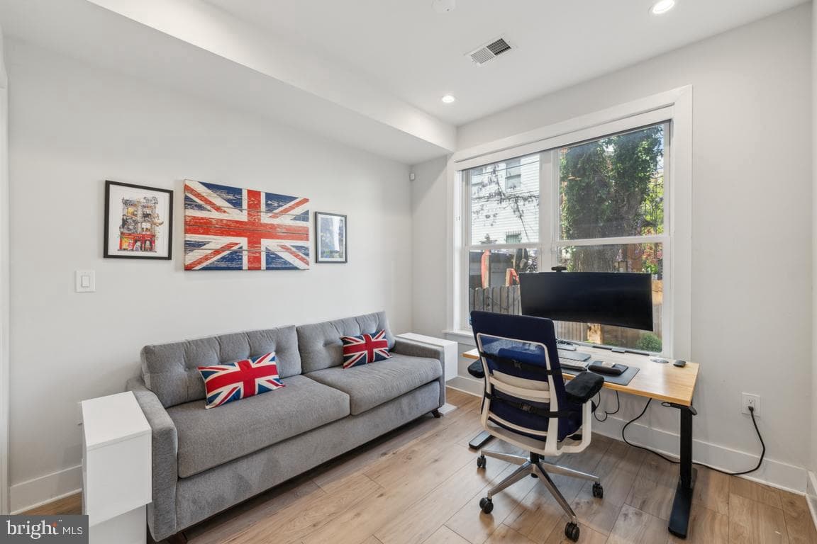 1485 Monroe Street NW #1 photo 15