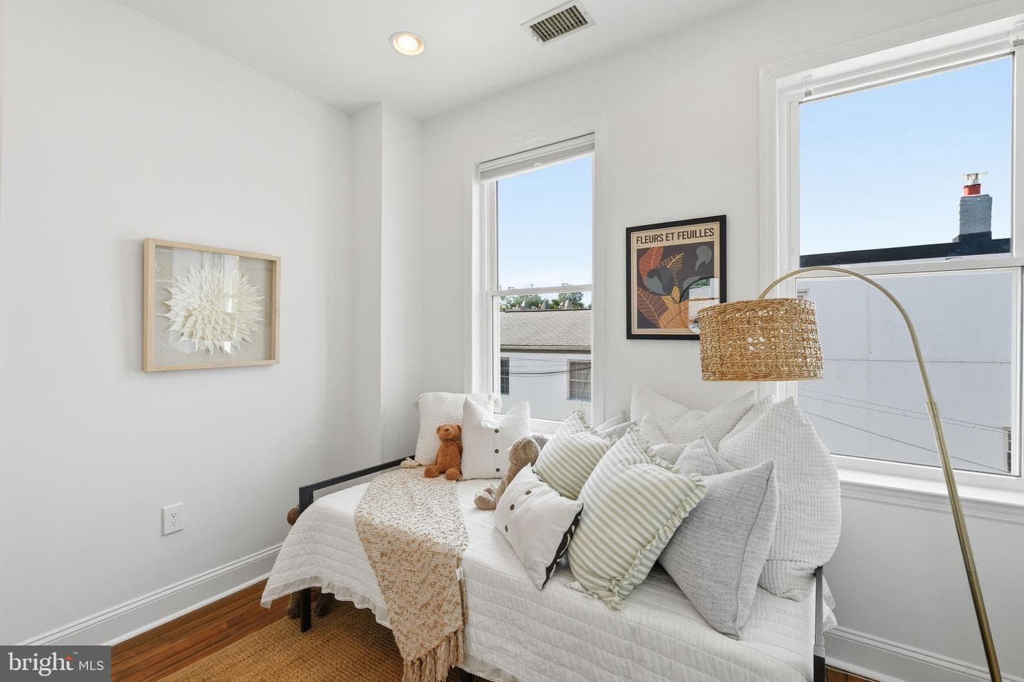 1005 Irving Street NW photo 16