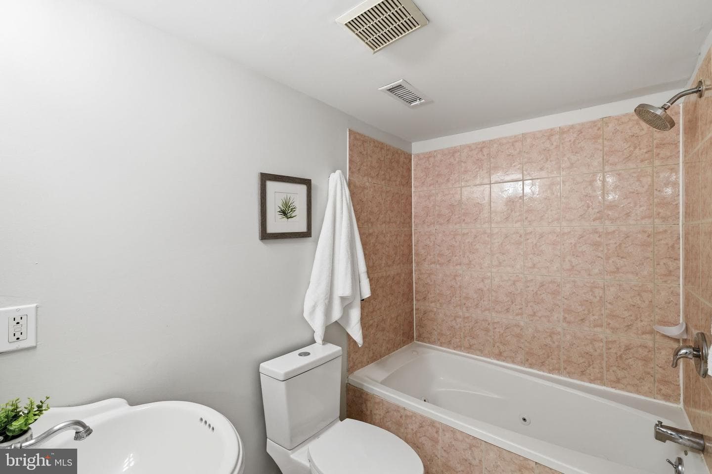 1005 Irving Street NW photo 26
