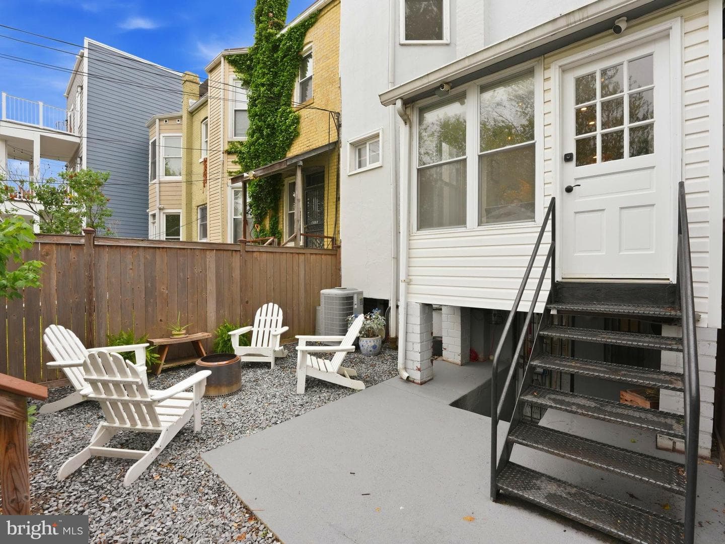 1349 Otis Place NW photo 38