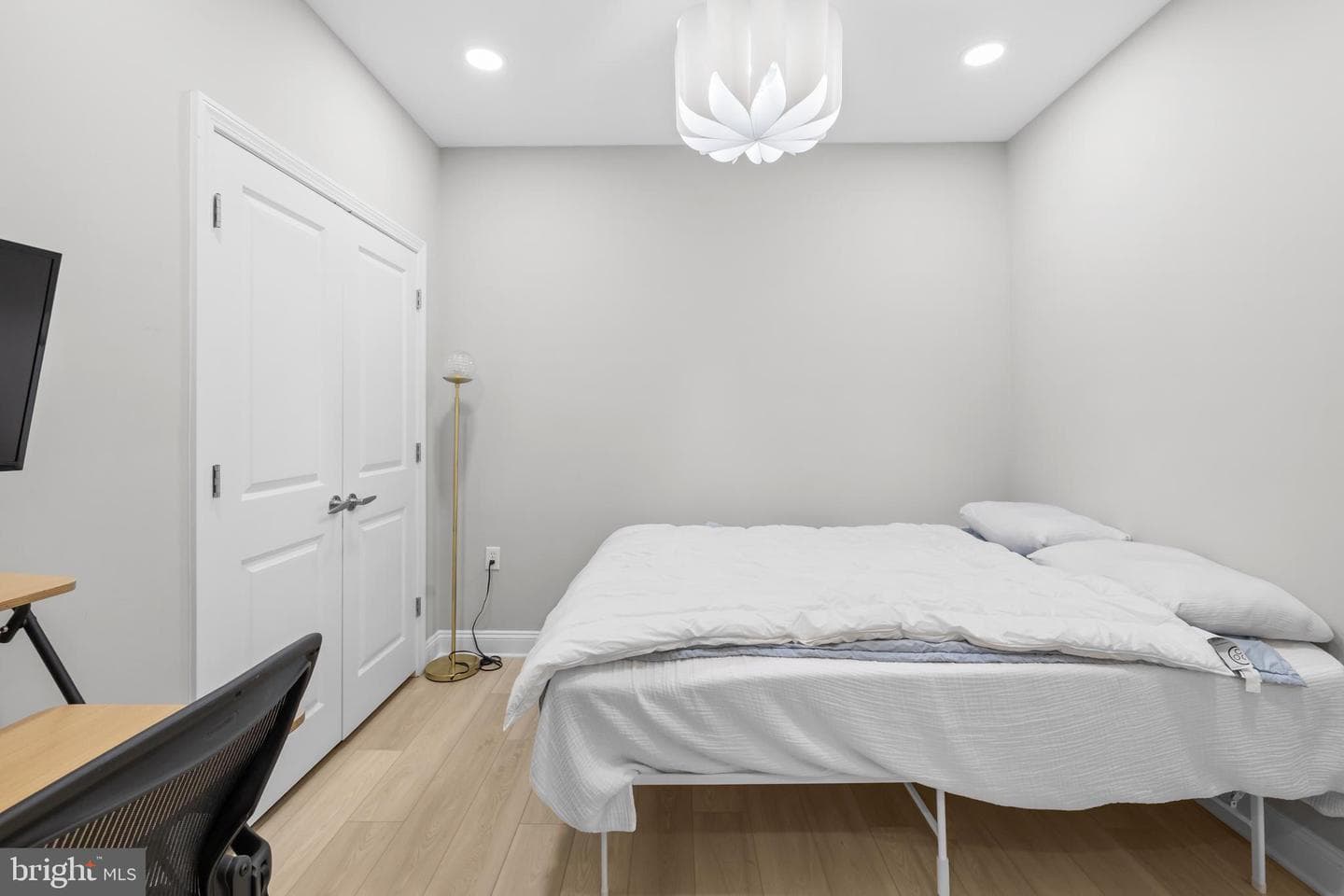 1391 Pennsylvania Avenue SE #425 photo 16