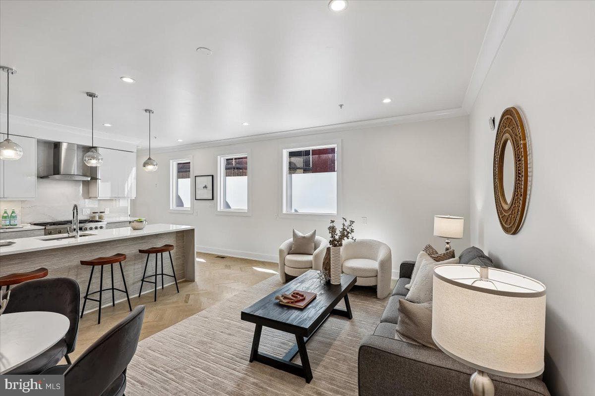 2429 Ontario Road NW #2 photo 3