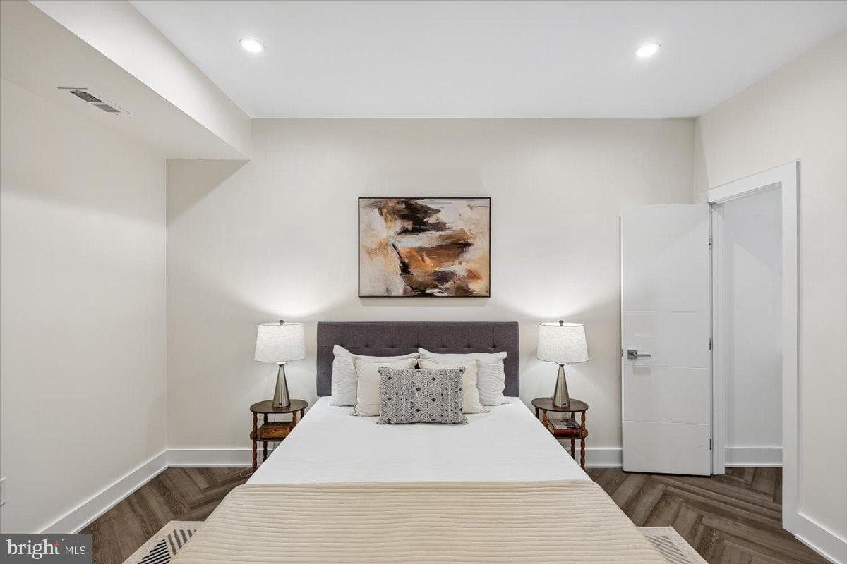 2429 Ontario Road NW #2 photo 39