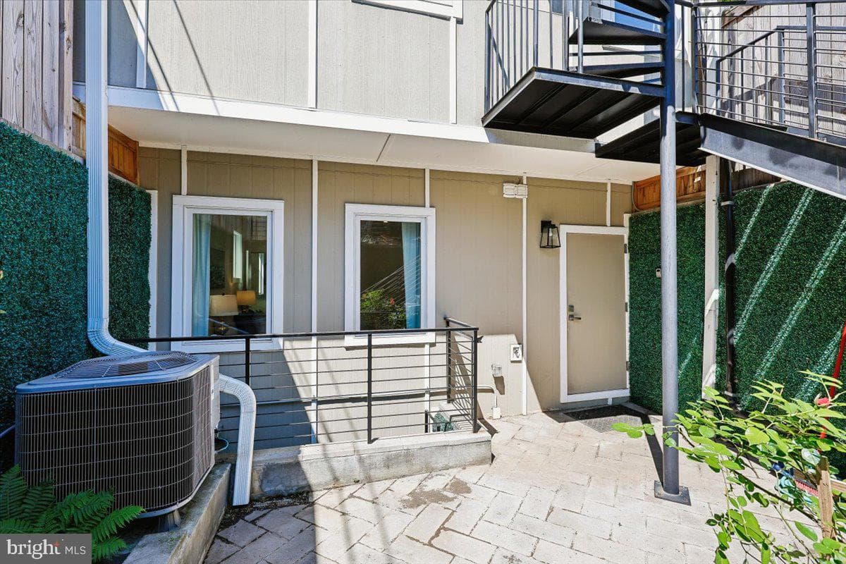 2429 Ontario Road NW #2 photo 47