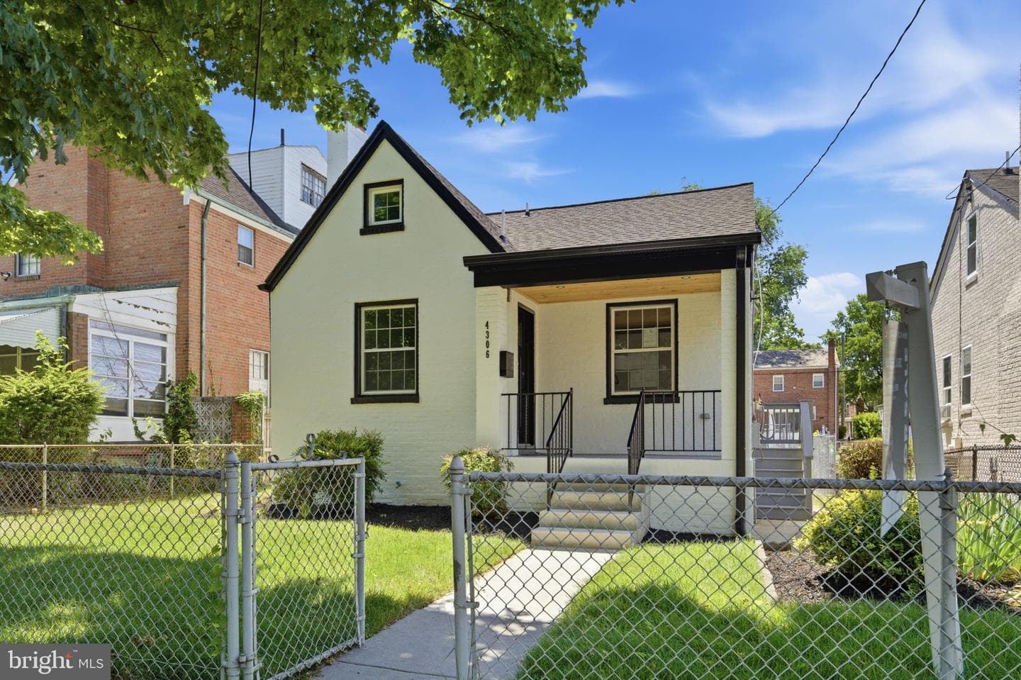 4306 22nd Street NE, Washington