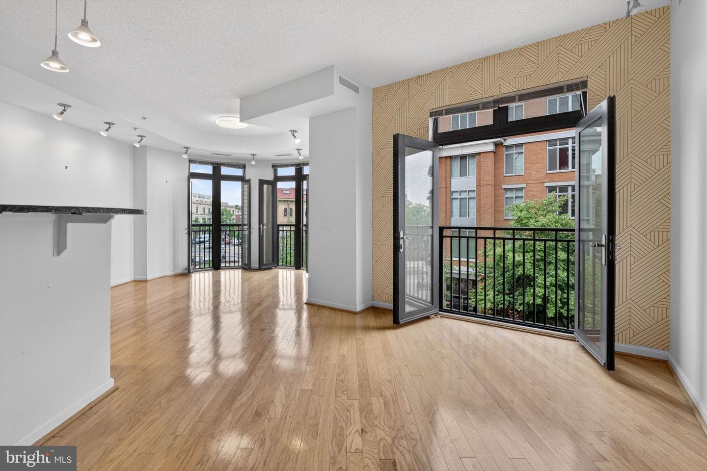 1390 Kenyon Street NW #303 photo 4