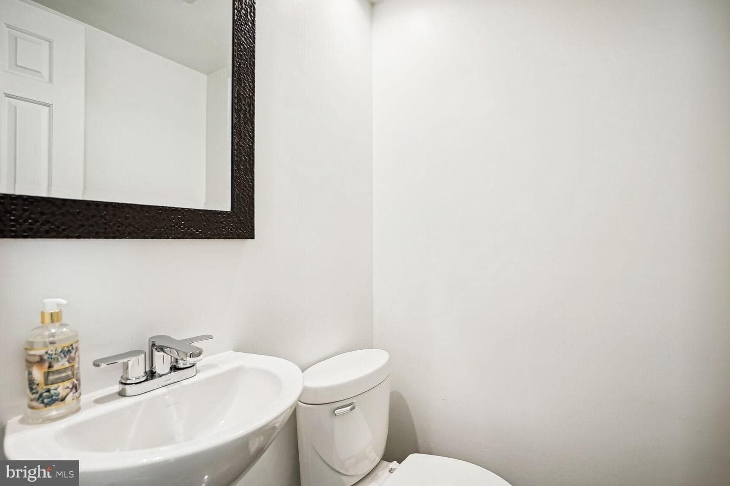 1823 1/2 16th Street NW photo 13