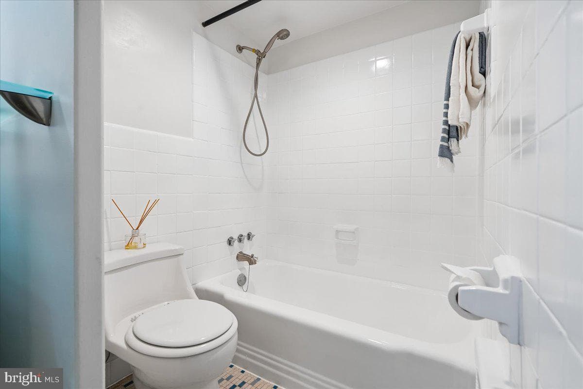 922 24th Street NW #415 photo 15
