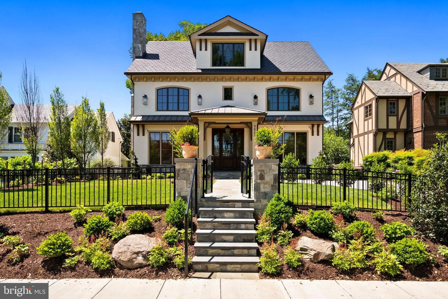 3022 44th Place NW, Washington