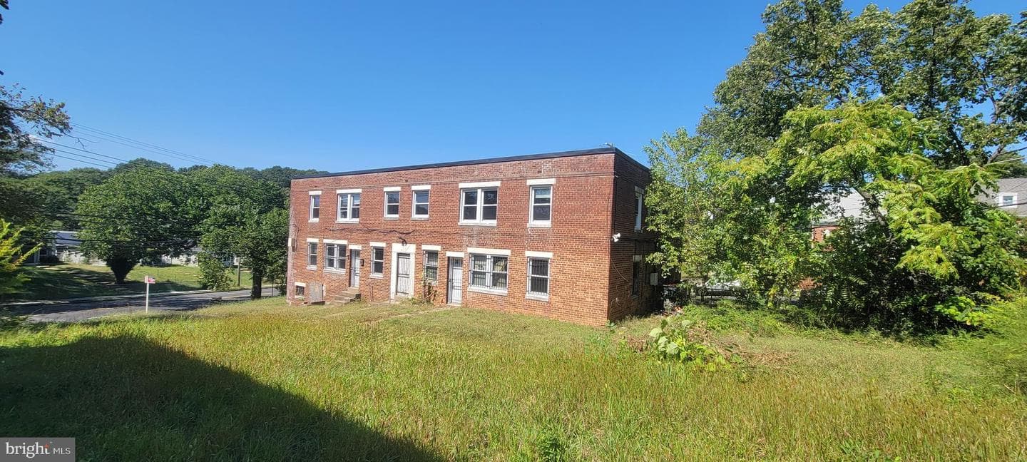 4962-4966 Benning Road SE photo 5