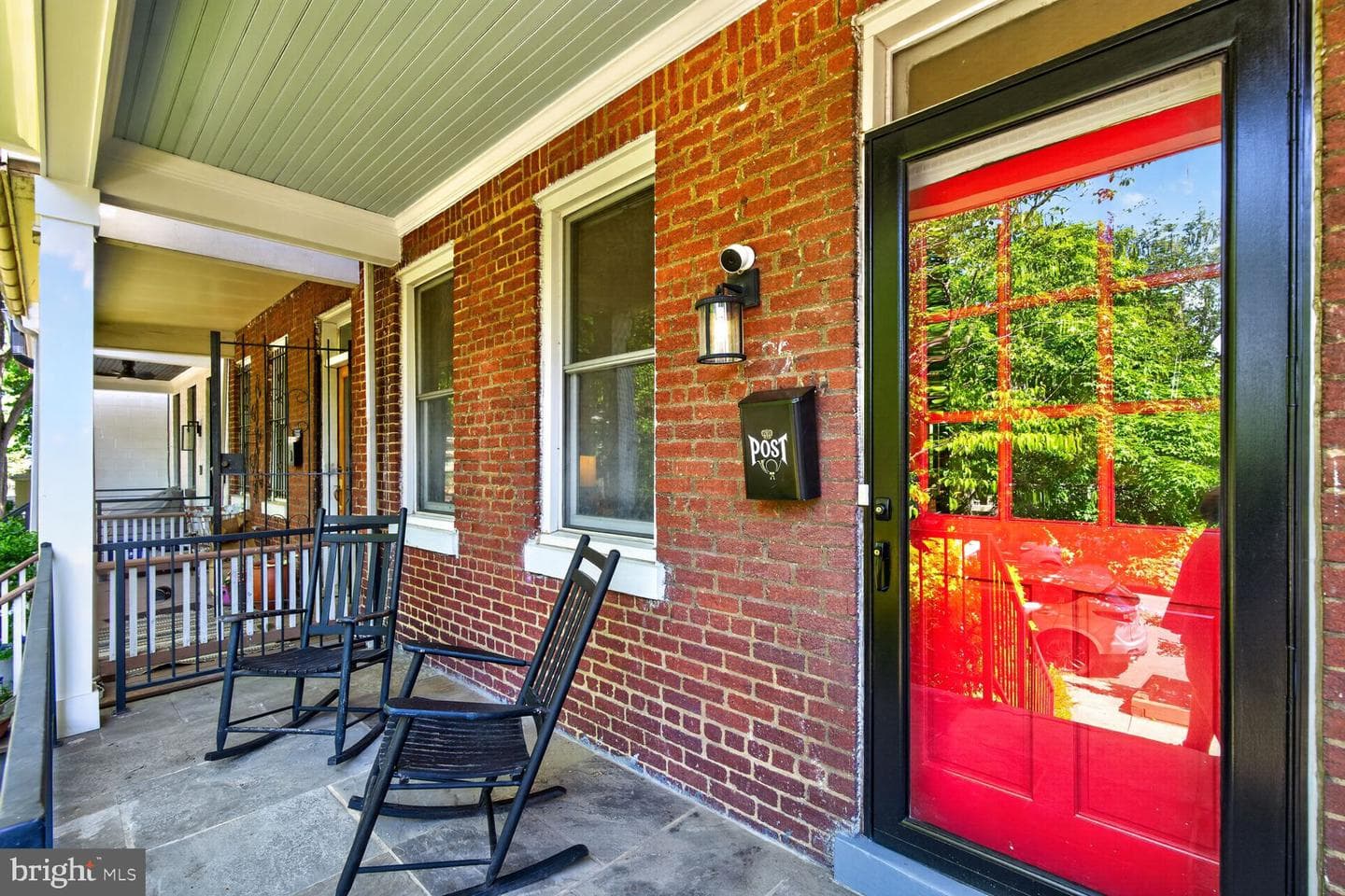 1435 A Street SE photo 2
