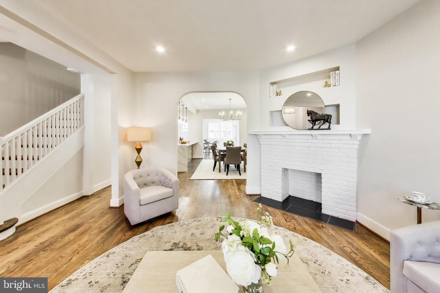 3527 Hertford Place NW photo 8