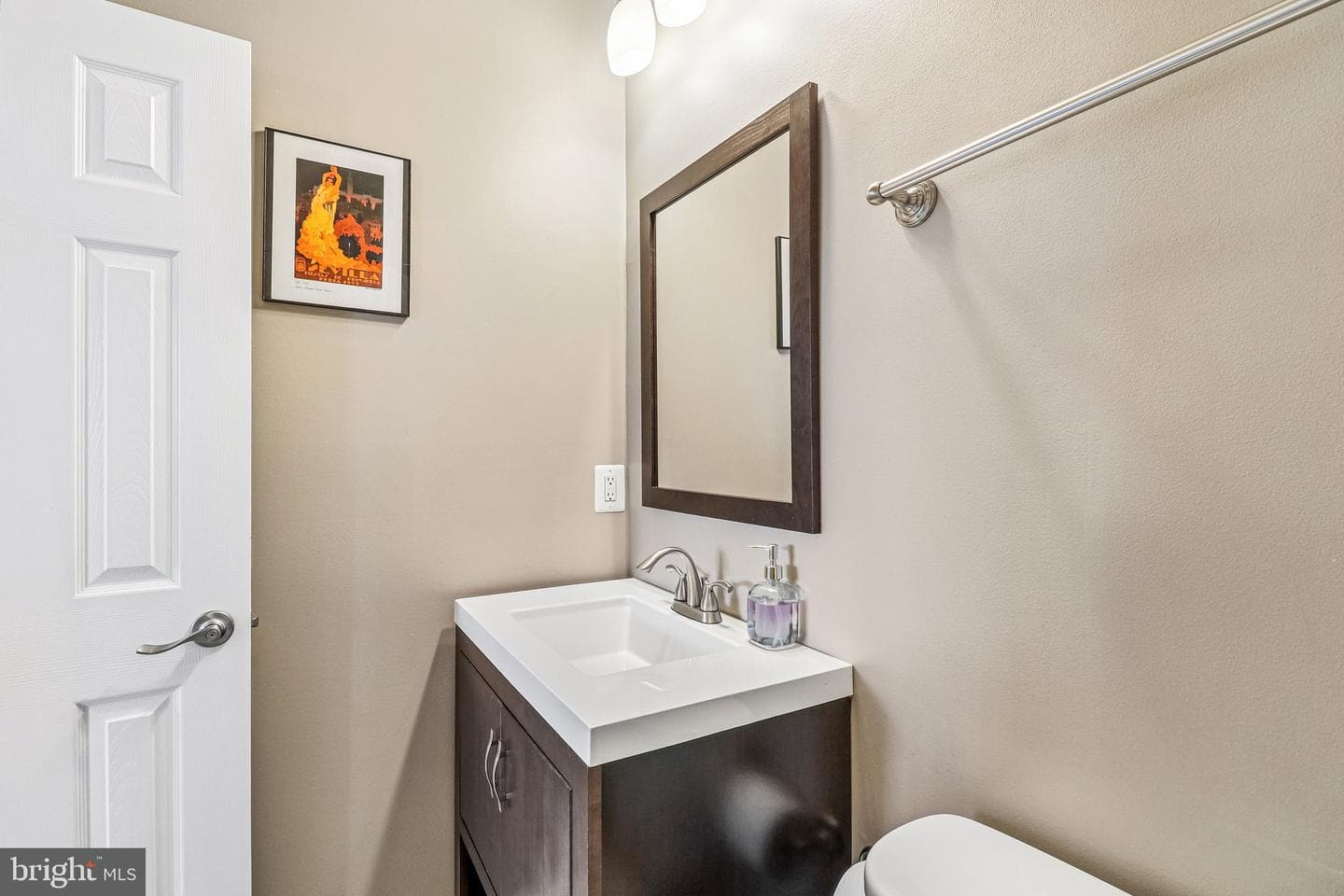233 S Street NE #5 photo 22