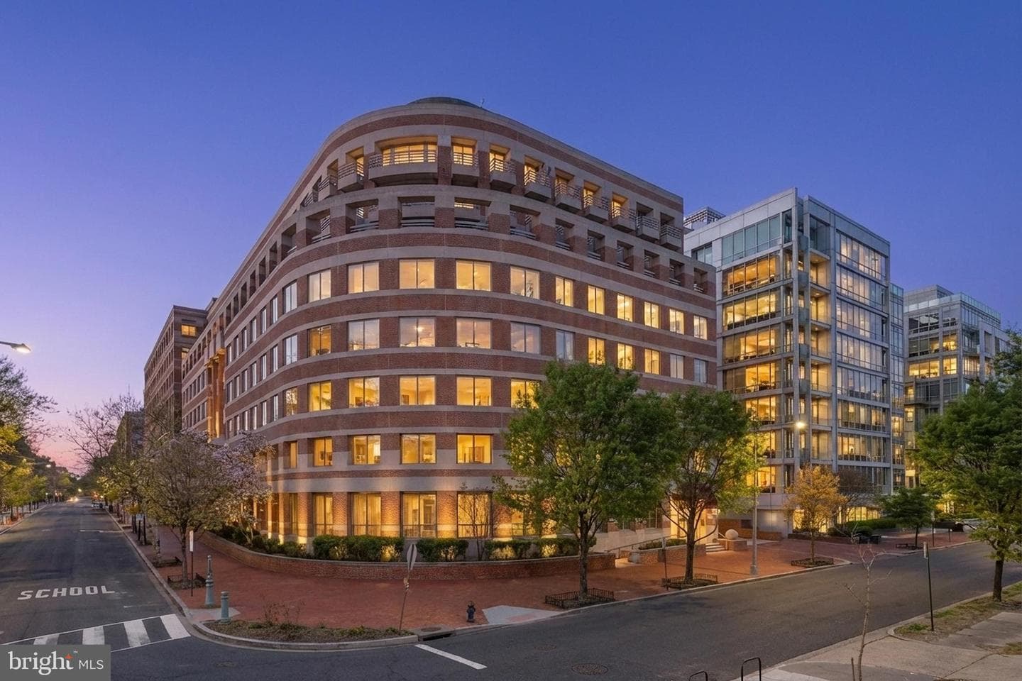 1275 25th Street NW #701 photo 3