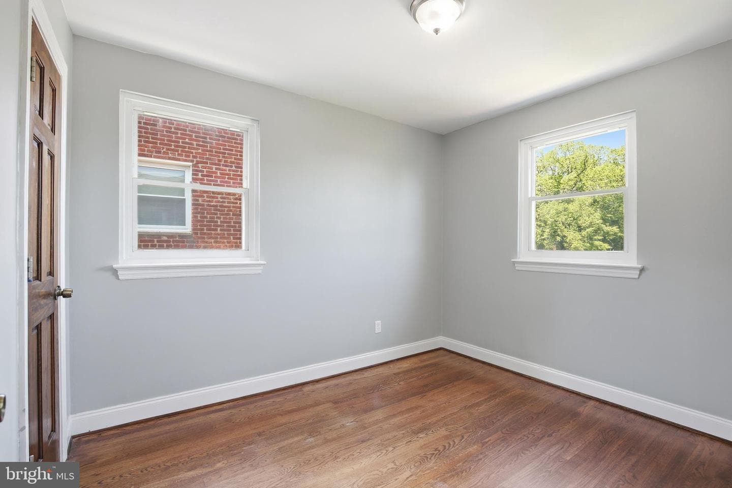 624 Jefferson Street NE photo 25